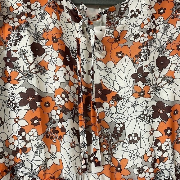 size large Hayden floral long sleeve blouses - Picture 4 of 8